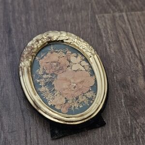 Vintage Oval Frame With Dried Flowers Botanical Art